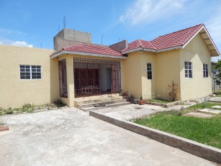 Hellshire Circle, St. Catherine, Jamaica - House for Sale